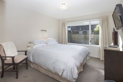Photo of property in 53 Sayers Crescent, Ilam, Christchurch, 8041