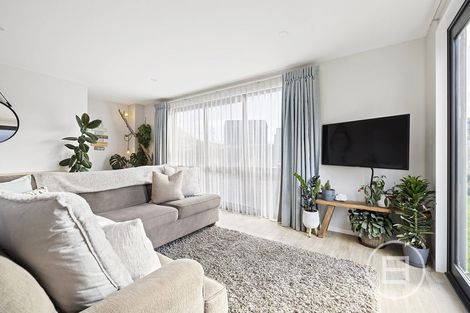 Photo of property in 16 Soudley Court, Jacks Point, Queenstown, 9371