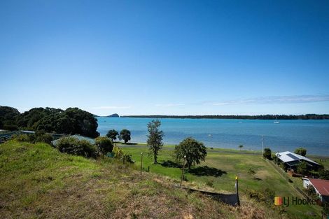 Photo of property in 30a Harbour View Road, Tahawai, Katikati, 3170