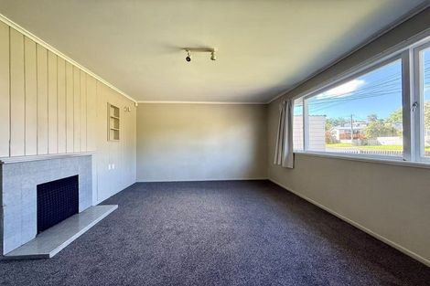Photo of property in 23 Lauderdale Road, Birkdale, Auckland, 0626