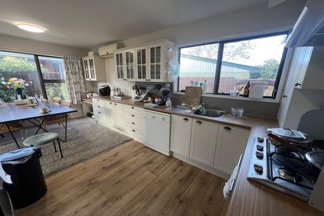 Photo of property in 2/7 Rhyl Place, Bryndwr, Christchurch, 8053