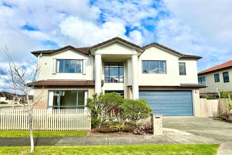 Photo of property in 1 Askerne Drive, Flat Bush, Auckland, 2016