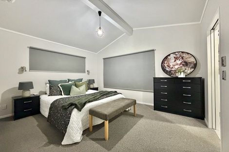 Photo of property in 90b Eskdale Road, Birkdale, Auckland, 0626