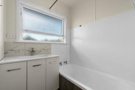 Photo of property in 18 Brocas Avenue, Hillcrest, Hamilton, 3216