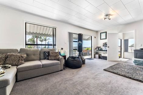 Photo of property in 11 Totara Road, Stanmore Bay, Whangaparaoa, 0932