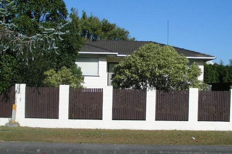 Photo of property in 121 Sunnynook Road, Forrest Hill, Auckland, 0620