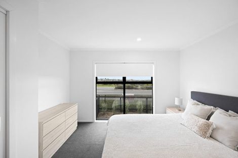 Photo of property in 2/1 North Ridge Drive, Rototuna North, Hamilton, 3281