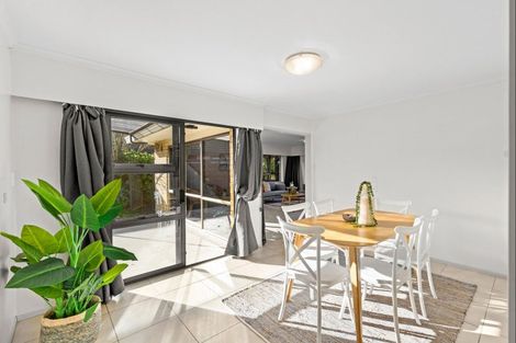 Photo of property in 31 Akaroa Avenue, Awapuni, Palmerston North, 4412