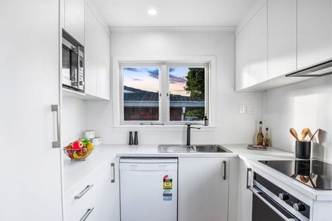 Photo of property in 2/32 Kereru Street, Henderson, Auckland, 0612