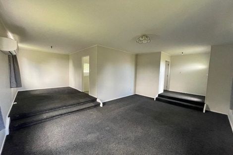 Photo of property in 15 Balwyn Place, Clendon Park, Auckland, 2103