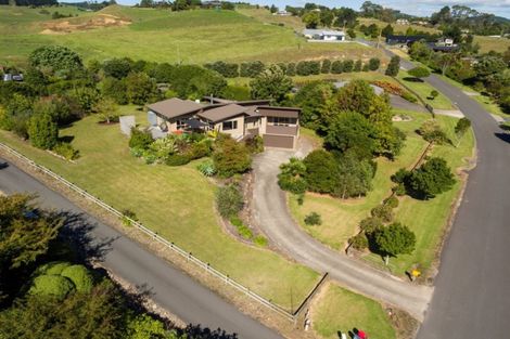 Photo of property in 8 Roger Guy Place, Welcome Bay, Tauranga, 3175