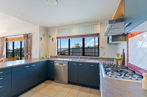 Photo of property in 101 Realm Drive, Paraparaumu, 5032