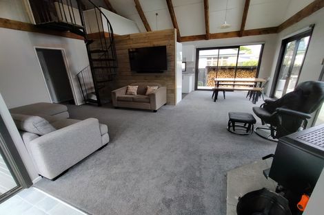 Photo of property in 15 Helena Street, Lumsden, 9730