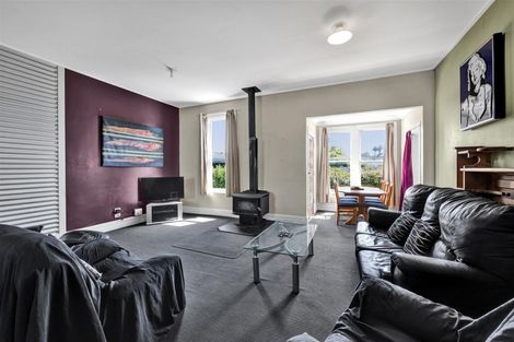 Photo of property in 211 South Road, Hawera, 4610