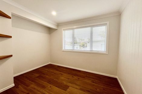 Photo of property in 5 Ngatoa Place, Glenfield, Auckland, 0629