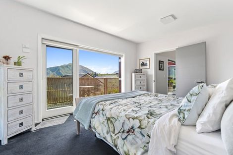 Photo of property in 20 Edgewood Place, Wanaka, 9305