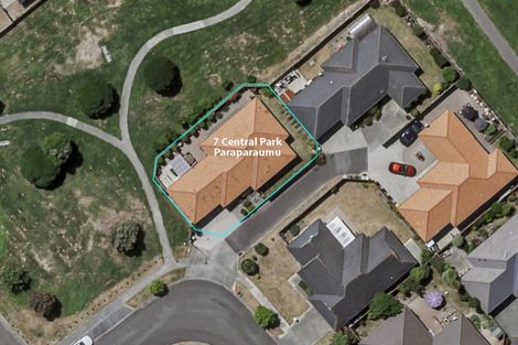 Photo of property in 7 Central Park, Paraparaumu Beach, Paraparaumu, 5032