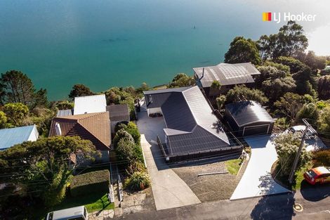 Photo of property in 35a Oxley Crescent, Broad Bay, Dunedin, 9014