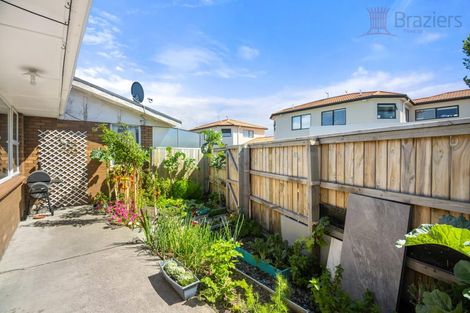 Photo of property in 4/434 Barbadoes Street, Edgeware, Christchurch, 8013