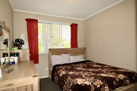 Photo of property in 21 Sikkim Crescent, Clover Park, Auckland, 2019