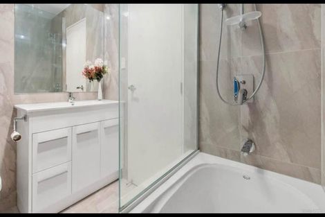 Photo of property in 37 Adamson Road, Flat Bush, Auckland, 2019