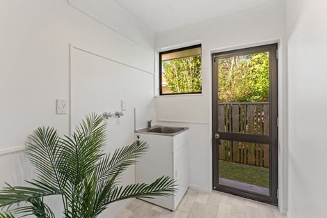 Photo of property in 3 Renata Road, Otaki, 5512