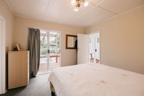 Photo of property in 4 Williams Terrace, Fitzherbert, Palmerston North, 4410