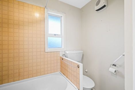 Photo of property in 2/118 Estuary Road, South New Brighton, Christchurch, 8062