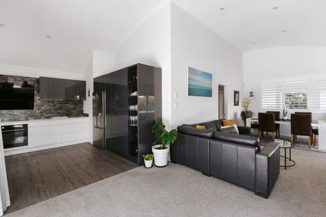 Photo of property in 219a Oceanbeach Road, Mount Maunganui, 3116