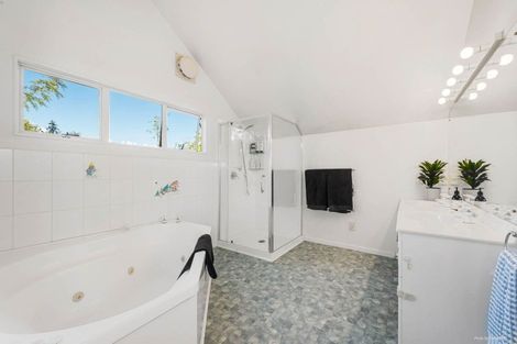 Photo of property in 2/12 Wolsley Avenue, Milford, Auckland, 0620