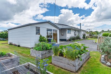 Photo of property in 2 Hinau Place, Lansdowne, Masterton, 5810