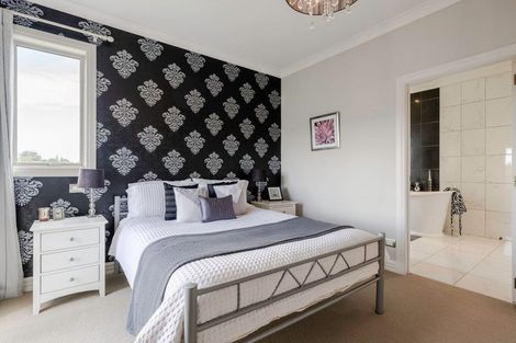 Photo of property in 15 Meadowbank Rise, Bethlehem, Tauranga, 3110