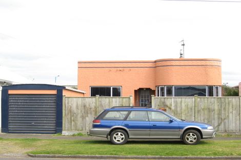 Photo of property in 12 Vogel Street, Fitzroy, New Plymouth, 4312