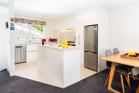 Photo of property in 5/143 Cockayne Road, Khandallah, Wellington, 6035