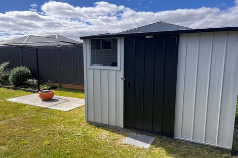 Photo of property in 107 Mawai Hakona Drive, Wallaceville, Upper Hutt, 5018