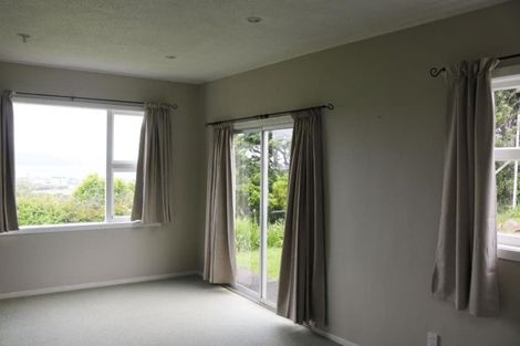 Photo of property in 29 Magnolia Grove, Maungaraki, Lower Hutt, 5010