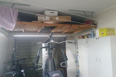 Photo of property in 1/20 Barbados Drive, Unsworth Heights, Auckland, 0632