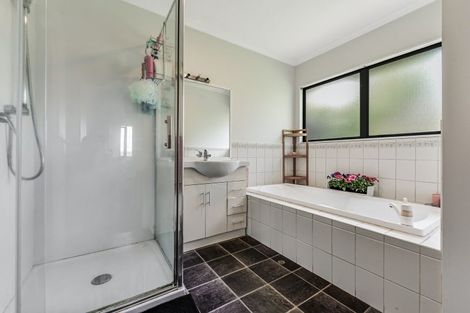 Photo of property in 43 Western Heights Drive, Western Heights, Hamilton, 3200