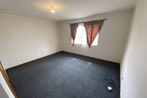 Photo of property in 29a-c Point England Road, Point England, Auckland, 1072