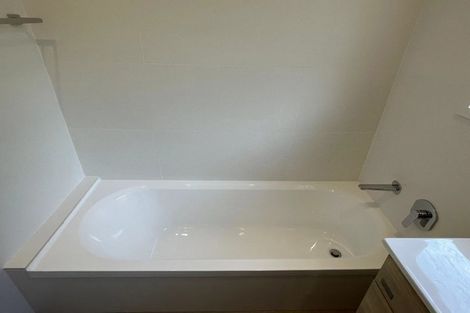 Photo of property in 52 Newhaven Terrace, Mairangi Bay, Auckland, 0630