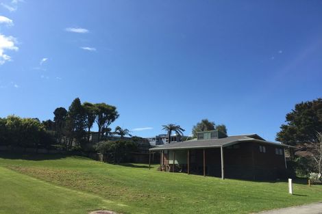 Photo of property in 2b Browns Drive, Waihi Beach, 3611