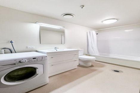 Photo of property in Sharella Living, 20 Glenmore Street, Thorndon, Wellington, 6011