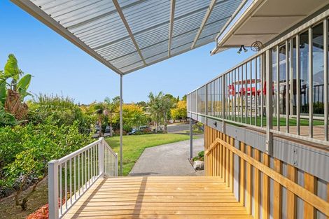 Photo of property in 6 Rakino Avenue, Manly, Whangaparaoa, 0930