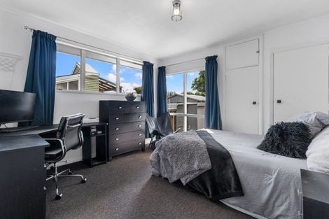 Photo of property in 100 Thornton Road, Cambridge, 3434