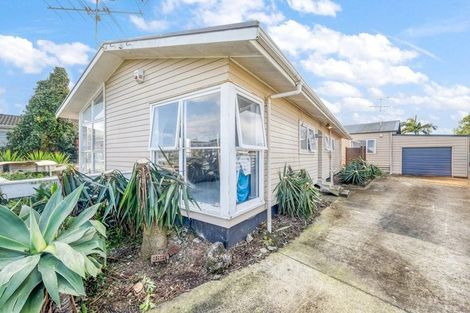 Photo of property in 22 Larne Avenue, Pakuranga Heights, Auckland, 2010