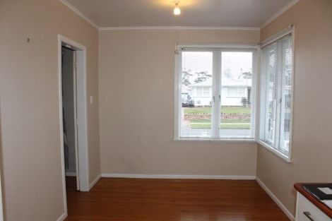 Photo of property in 48 Tiraumea Drive, Pakuranga, Auckland, 2010