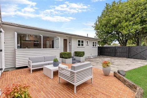 Photo of property in 98 Ireland Road, Mount Wellington, Auckland, 1060