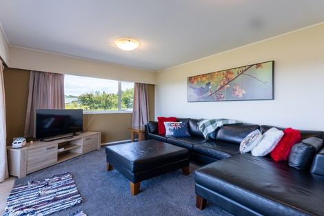 Photo of property in 14 Wattle Grove, Maungaraki, Lower Hutt, 5010