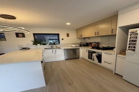 Photo of property in 12b Kelwyn Road, Kelston, Auckland, 0602