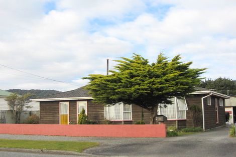 Photo of property in 59 Blake Street, Blaketown, Greymouth, 7805